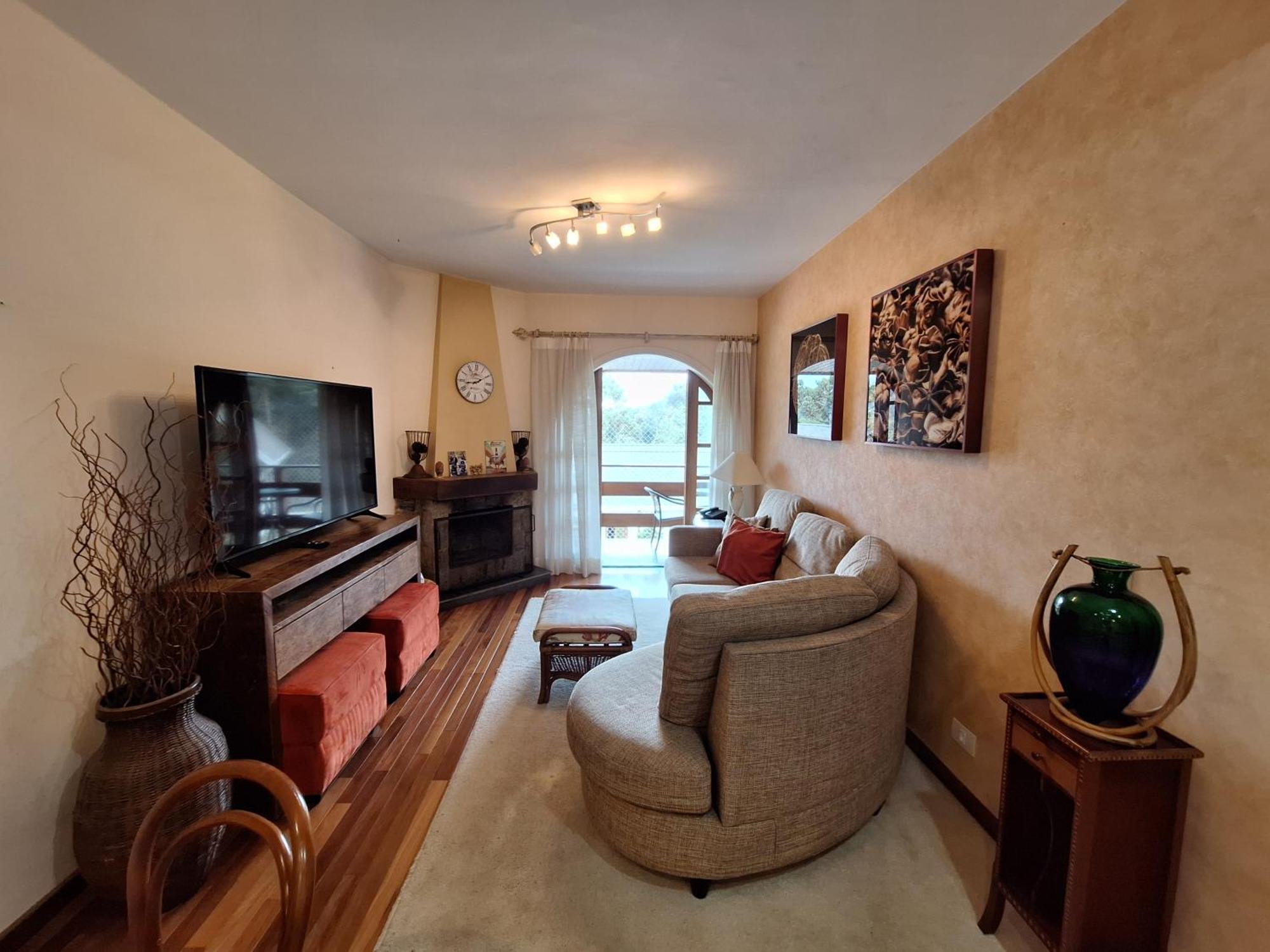Campos do JordãoFlat Duplex Completo E Aconcheganteアパートメント エクステリア 写真